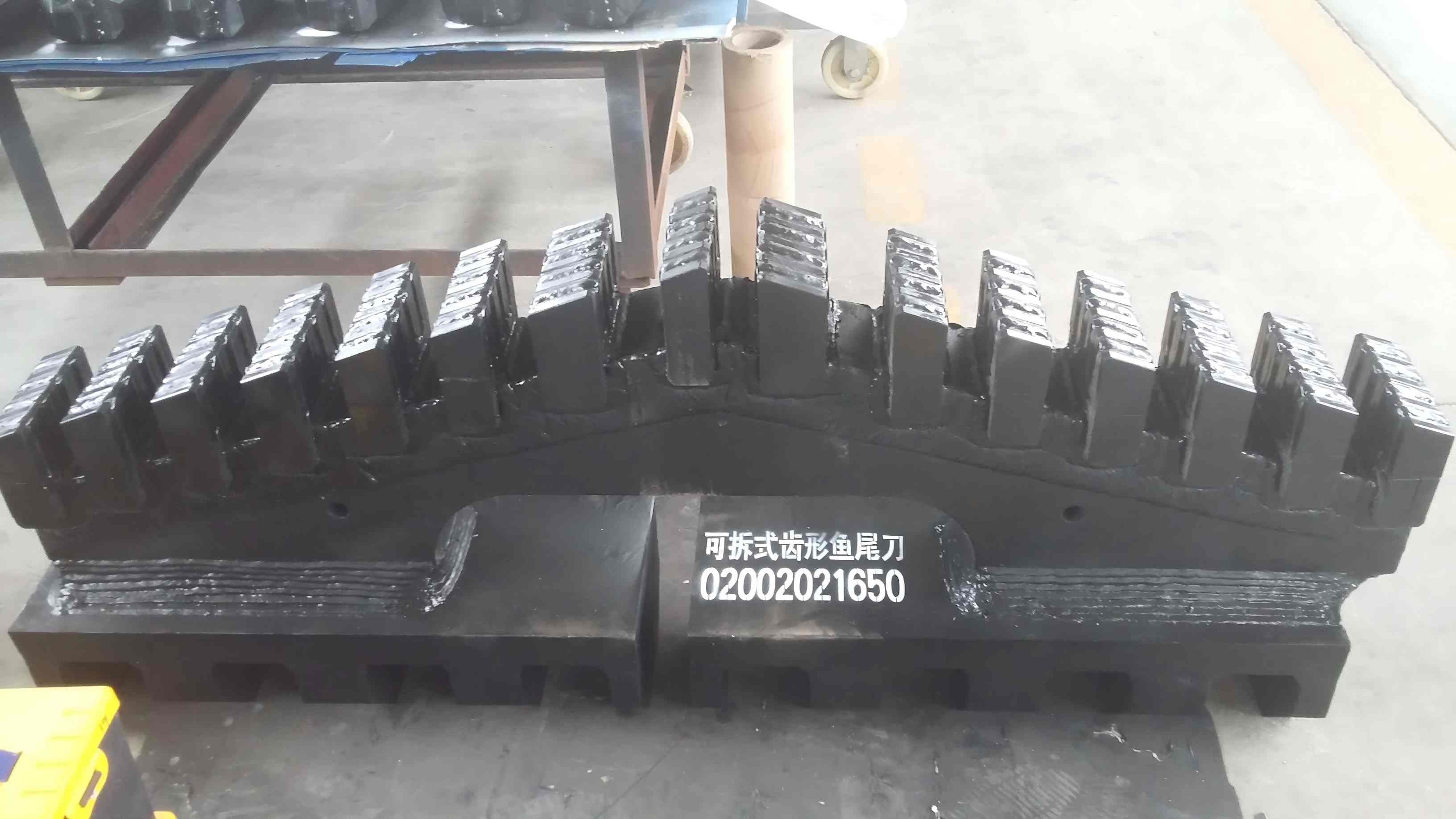 center cutting tools